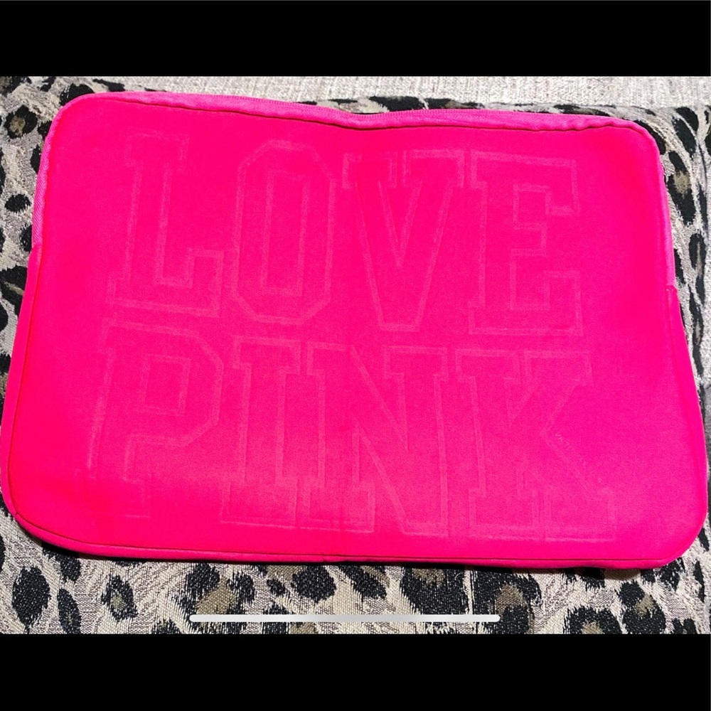 PINK Victoria’s Secret laptop case